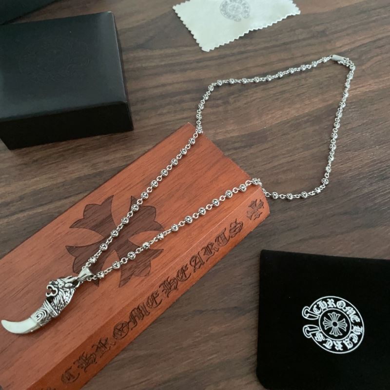 Ch**me He**ts necklaces